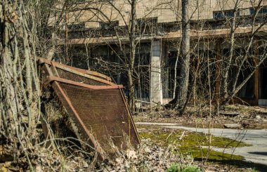 Pripyat, Ukrayna kentinde eski terk edilmiş hastane. Çernobil nükleer santralinde nükleer patlamanın sonuçları