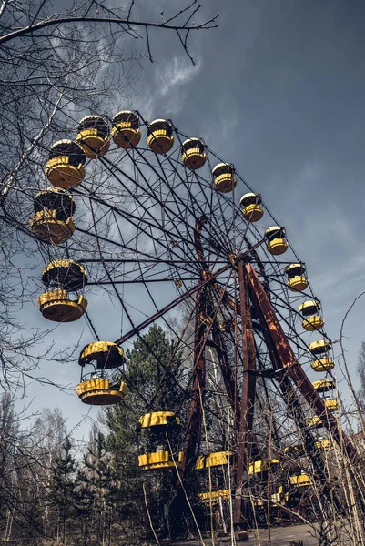 Vieja Noria Ciudad Fantasma Pripyat Consecuencias Del Accidente Central Nuclear — Foto de Stock