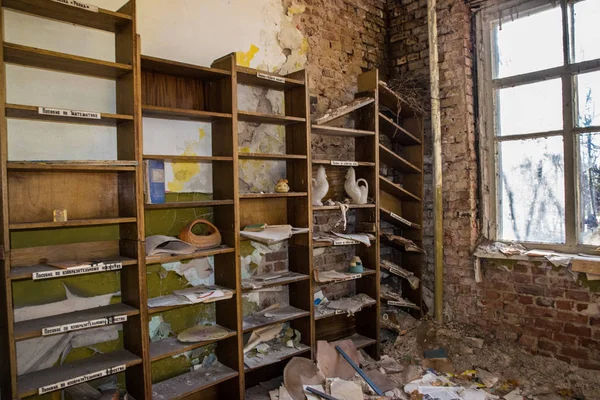 Csernobili Nukleáris Katasztrófa Egy Régi Elhagyott Iskola Város Pripyat — Stock Fotó