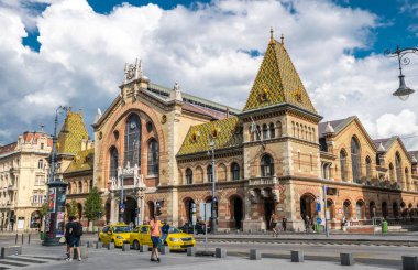 Budapeşte'de pazar binası. Tarihi mahalle turistik