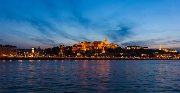 Nacht Panorama Van Het Oude Boedapest Rivier Donau — Stockfoto