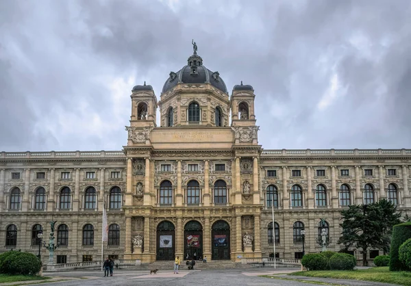 Wiedeń Austria Lipca 2019 Majestatyczna Kamienna Fasada Hofburga Rezydencja Cesarzy — Zdjęcie stockowe