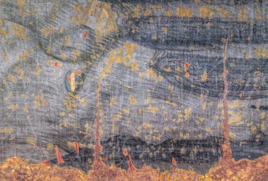 Pas izleri taşıyan kaba gri çelik bir levhanın dokusu.