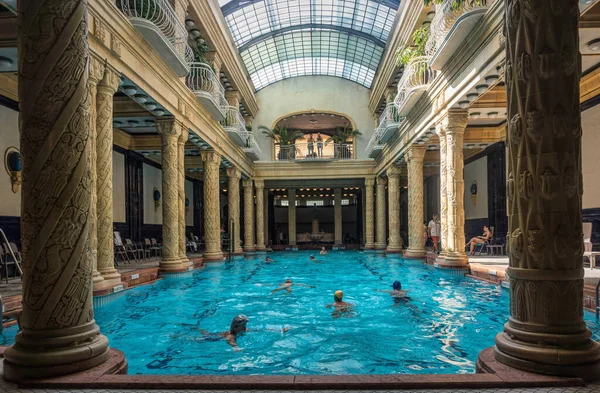Budapest Hungary September 2019 Famous Gellert Thermal Bath Swimming Pool — Stock Photo, Image