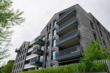 Modern apartman binası. Konut geliştirme