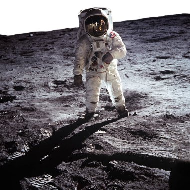 Aydaki ilk adam. Kozmonot. NASA'dan çekilmiş fotoğrafı
