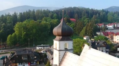 Dronu Kilisesi eski Lehçe City üzerinden görüntülemek