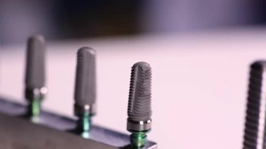 Makro çekimler implantları. Diş hisse senedi film