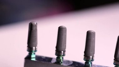 Makro çekimler implantları. Diş hisse senedi film