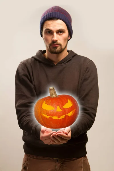 Guy Holding Pumpkin — Stock Photo, Image
