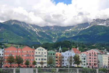  Avustralya 'da yaz dağı manzarası
