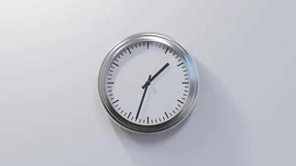 Relógio Cromado Brilhante Numa Parede Branca Tempo — Fotografia de Stock