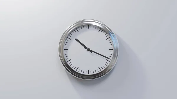 Глянцевые Хромированные Часы Белой Стене Минут Десятого Время — стоковое фото