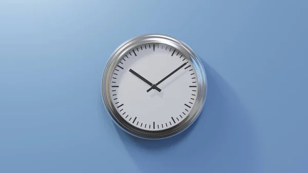 Reloj Cromado Brillante Una Pared Azul Las Nueve Diez Hora — Foto de Stock
