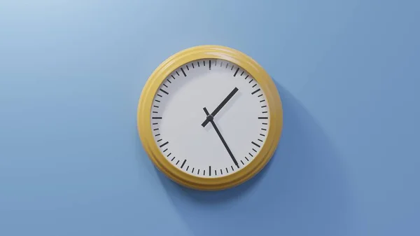 Relógio Laranja Brilhante Numa Parede Azul Tempo — Fotografia de Stock
