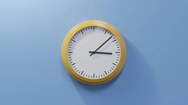 Relógio Laranja Brilhante Numa Parede Azul Oito Três Tempo — Fotografia de Stock