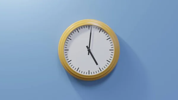 Reloj Naranja Brillante Una Pared Azul Las Cinco Media Hora —  Fotos de Stock
