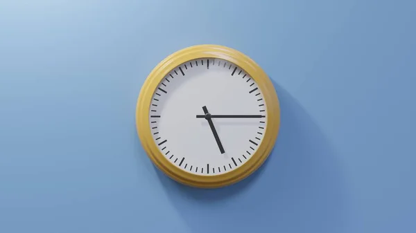 Relógio Laranja Brilhante Numa Parede Azul Cinco Quarto Tempo — Fotografia de Stock