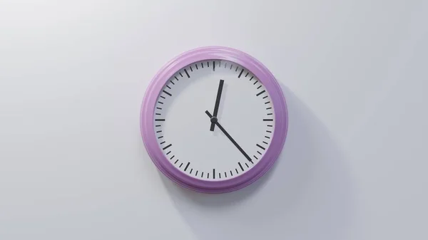 Glänzend Rosa Uhr Einer Weißen Wand Dreiundzwanzig Nach Zwölf Ist — Stockfoto