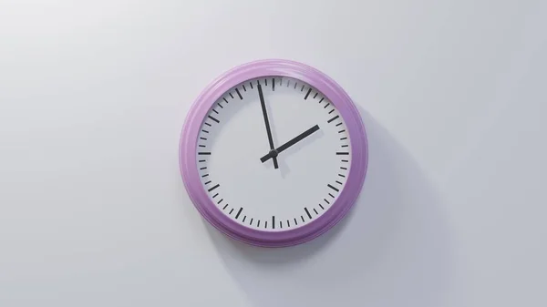 Glänzend Rosa Uhr Einer Weißen Wand Achtundfünfzig Nach Eins Ist — Stockfoto