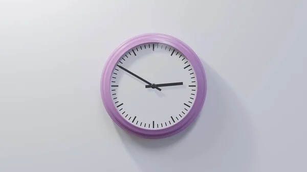 Relógio Rosa Brilhante Uma Parede Branca Dez Três Tempo — Fotografia de Stock
