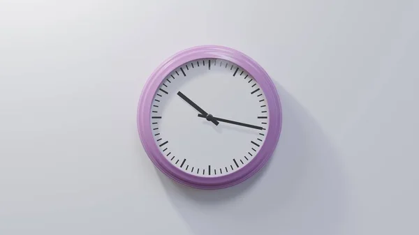 Glänzend Rosa Uhr Einer Weißen Wand Nach Zehn Ist Oder — Stockfoto