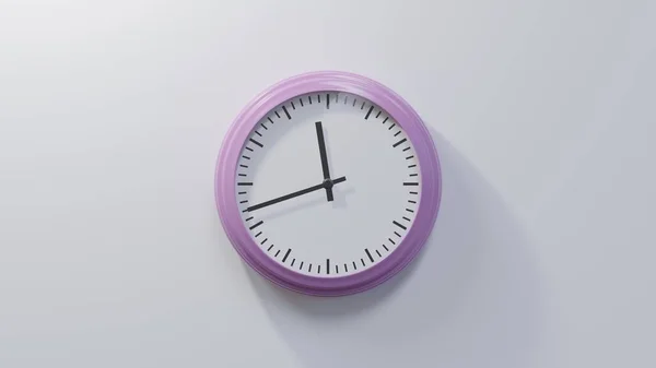 Glänzend Rosa Uhr Einer Weißen Wand Zweiundvierzig Nach Elf Ist — Stockfoto