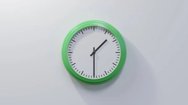 Horloge Verte Brillant Sur Mur Blanc Une Heure Demie Est — Photo