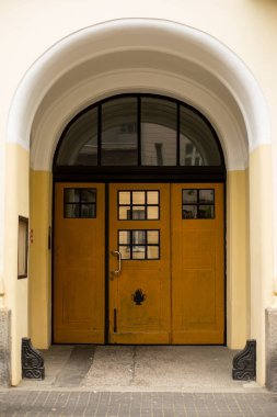 Avrupa 'nın eski kapısı. Eski model. Fotoğraf.