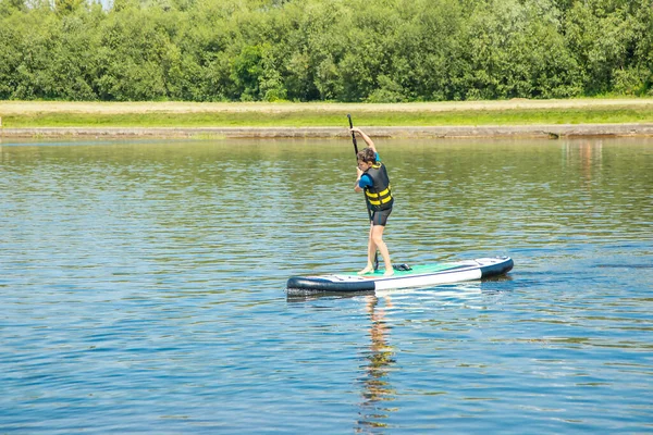 Ein Paddler Boarder Foto Des Jährigen Jungen Beim Rudern Auf — Stockfoto