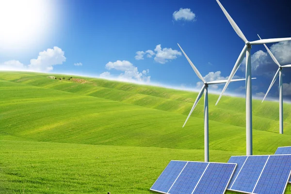 Solenergi Och Vindkraft Kraft Med Solceller Och Vindkraftverk Mot Blå — Stockfoto