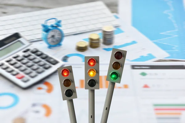 Perfecte Moment Voor Investeringen Een Bedrijf Starten Nieuwe Met Drie — Stockfoto