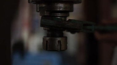 Atölyeye sondaj makinesi kurulumu