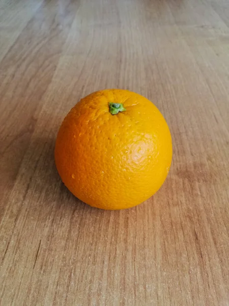 Arancione Sul Tavolo — Foto Stock