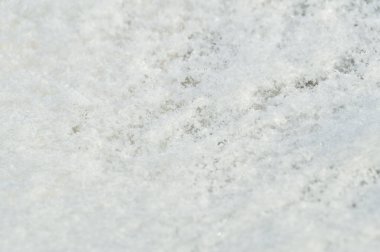 Kış camında buz desenleri