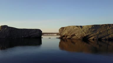Yeni Dünya Vaigach Rus kuzeyde Arktik Okyanusu soğuk vahşi Panoraması.