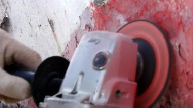 Onarım işlemi Tersanesi, metal boya kapalı çalışma insanlar gözyaşı.