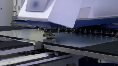 Kesme delik delikli sac sanayi Cnc makine, damgalama.