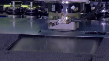 Kesme delik delikli sac sanayi Cnc makine, damgalama.