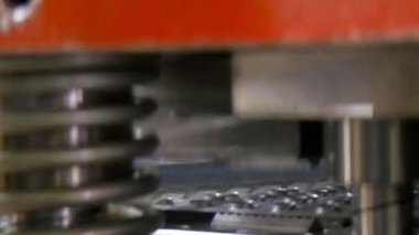 Kesme delik delikli sac sanayi Cnc makine, damgalama.