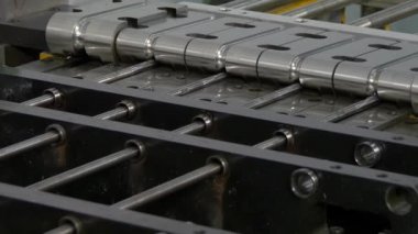 Bakır borular tüpler endüstriyel Cnc makine üzerinde bükme ve metal kesme.