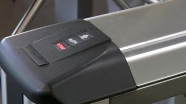 Turnike küçük kapı denetim noktasına Office elektronik geçiş.