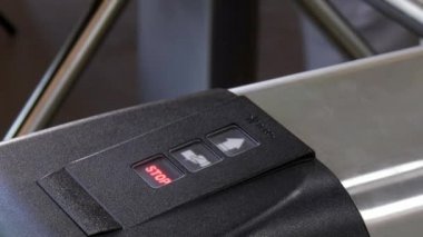 Turnike küçük kapı denetim noktasına Office elektronik geçiş.
