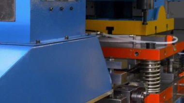 Kesme delik delikli sac sanayi Cnc makine, damgalama.