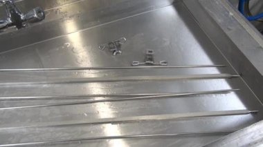 Takas endüstriyel et ızgara.