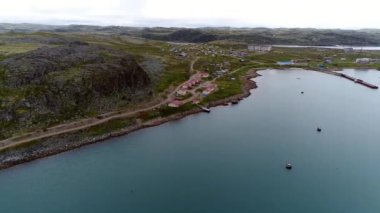 Dalniye Zelentsy Barents Denizi 'nde dalış için istasyon.