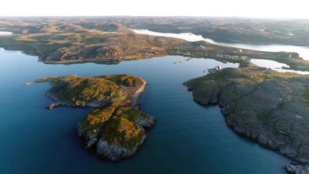 Paisagem aérea de Stts Dalniye Zelentsy no mar de Barents . — Vídeo de Stock