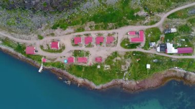 Başladığın Dalniye Zelentsy Barents Denizi havadan görünümü.