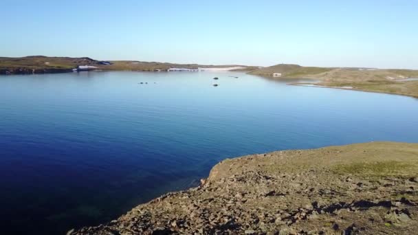 Isola di Desolate Vaygach nel deserto dell'Oceano Artico . — Video Stock