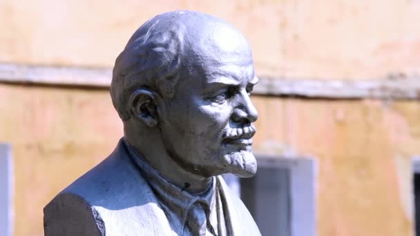 Monument voor Vladimir Lenin. — Stockvideo